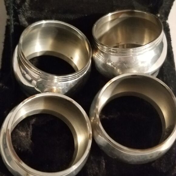 Vintage Napkin holder set 4 with box International silver plated co. - Picture 4 of 15